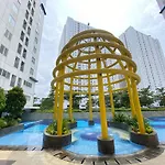 Best Deal And Homey 2Br Bassura City Apartment By Travelio