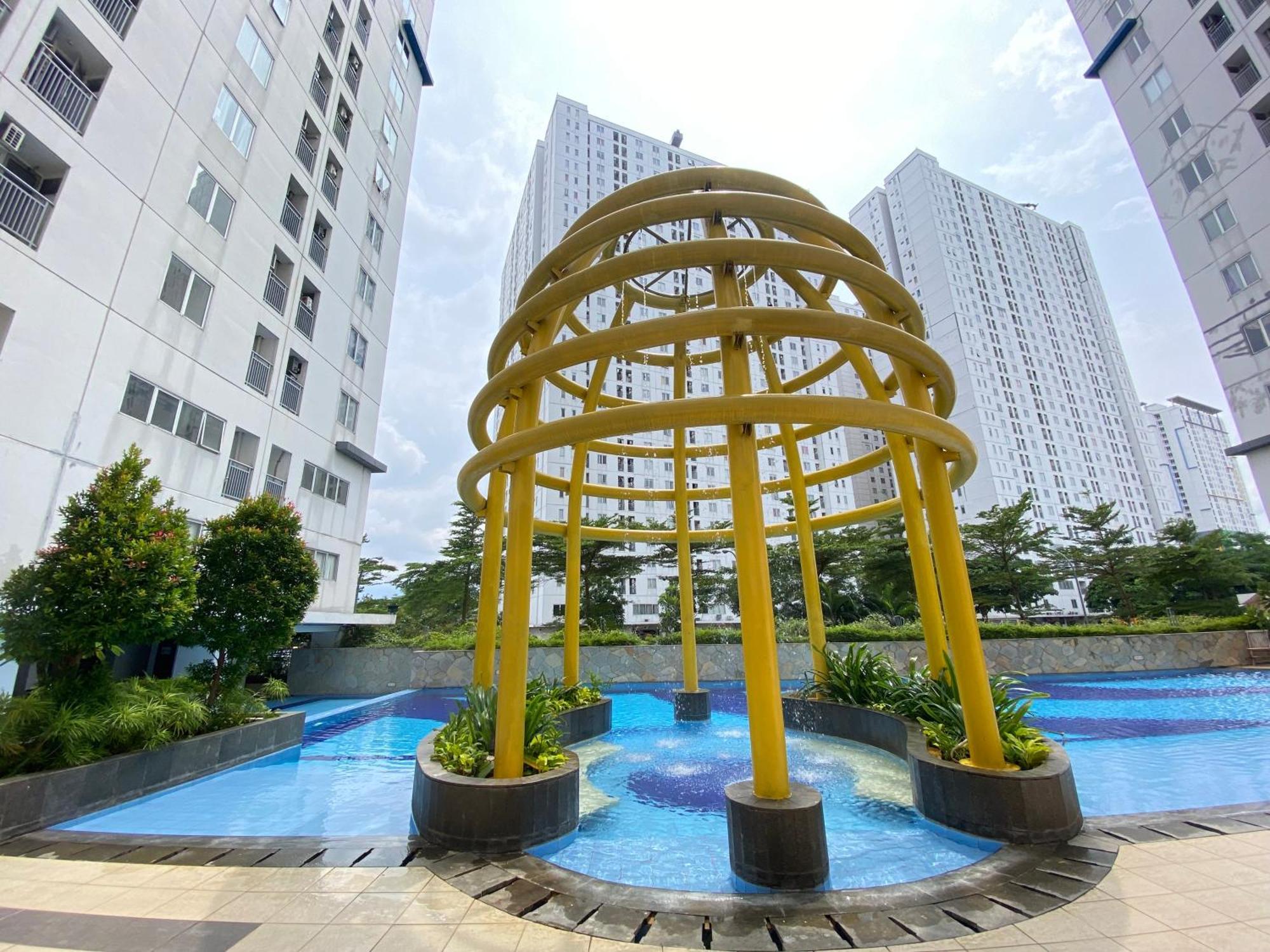 And Homey 2br Bassura By Travelio * Jakarta